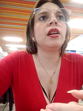 lorenitabella online show from 04.29.26