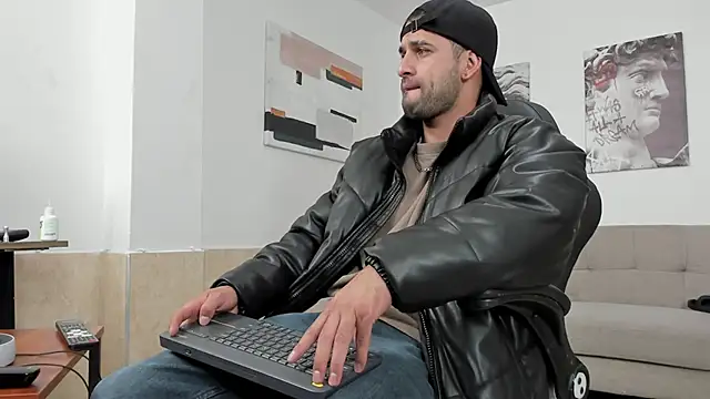 Snapshot of Davevilboy chatting on 09.22.25 Davevilboy online show from 09.22.25