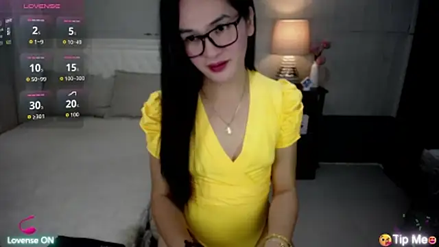 Snapshot of xAsianSweetHeart chatting on 06.05.26 xAsianSweetHeart online show from 06.05.26