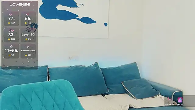 Snapshot of Born_to_Loveee chatting on 02.06.25 Born to Loveee online show from 02.06.25