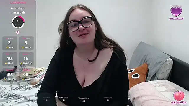 Rebecca Summer online show from 09.24.25