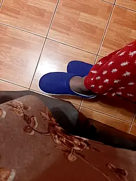 Snapshot of feet_toes chatting on 11.24.25 feet toes online show from 11.24.25