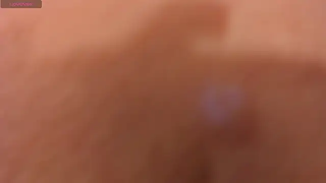 Snapshot of MadelineFox chatting on 12.16.25 MadelineFox online show from 12.16.25