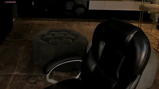 Snapshot of MadelineFox chatting on 02.18.26 MadelineFox online show from 02.18.26