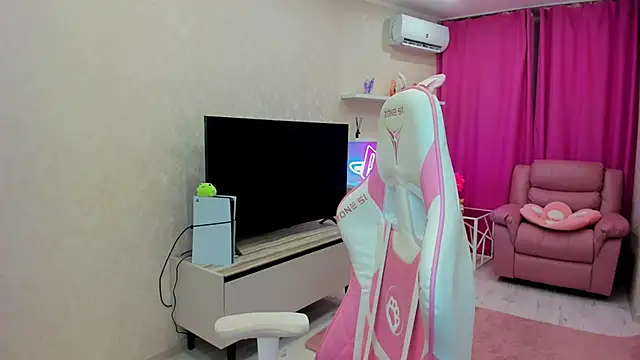 RedLipse online show from 06.17.26