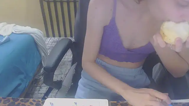 Snapshot of Laco-cO chatting on 11.09.25 Laco-cO online show from 11.09.25