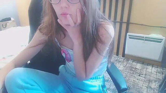 Snapshot of Laco-cO chatting on 11.21.25 Laco-cO online show from 11.21.25