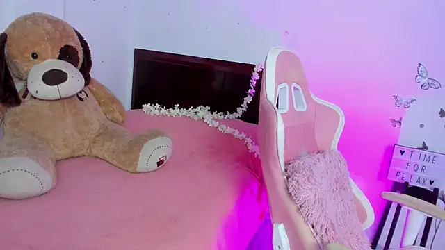 Blue Petite online show from 02.24.25