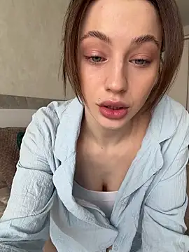 Camilla Railian online show from 04.19.26