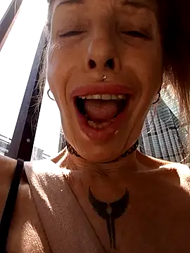 FrozenWaffle online show from 02.18.26