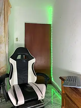 YeremiBrowm online show from 02.06.25