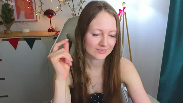 Snapshot of freya_nilsson chatting on 01.12.25 freya nilsson online show from 01.12.25