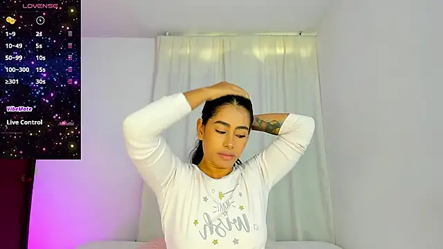 VioletaSotter online show from 11.15.25