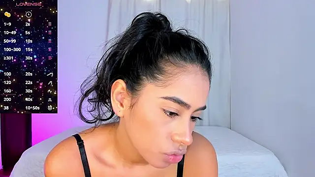 VioletaSotter online show from 12.04.25