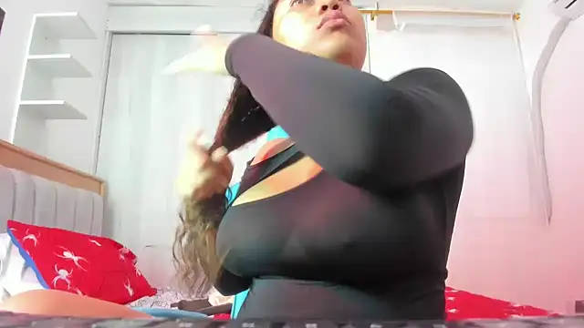 Lunastar02 online show from 10.27.25