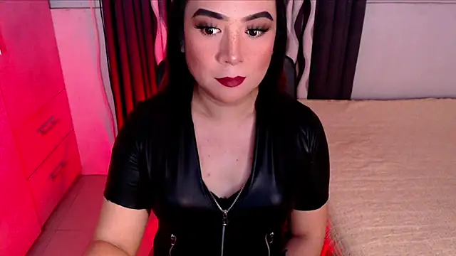 xSUCKTHYWOMANx online show from 06.06.26