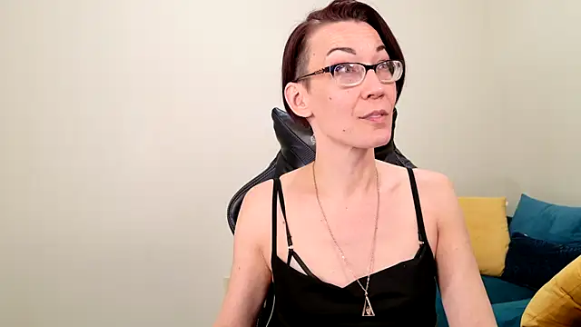 Snapshot of EveEnigma chatting on 02.25.25 EveEnigma online show from 02.25.25