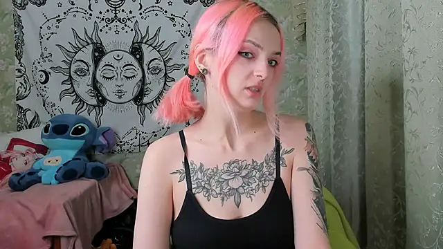 Cutie Adelia online show from 12.07.24