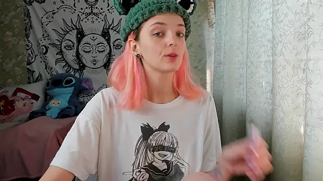 Cutie Adelia online show from 02.06.25