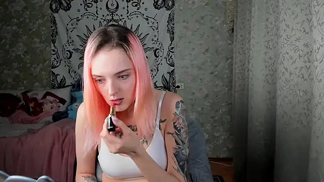 Cutie Adelia online show from 02.10.25