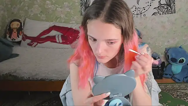 Cutie Adelia online show from 10.17.25