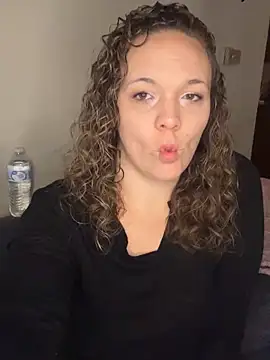 AuroraSummers online show from 02.22.25