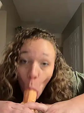 AuroraSummers online show from 02.25.25