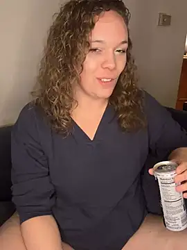 AuroraSummers online show from 02.28.25