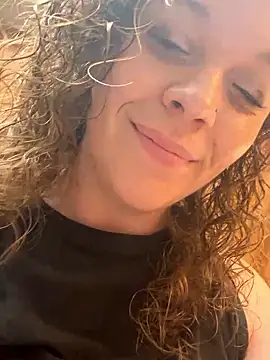 AuroraSummers online show from 09.26.25