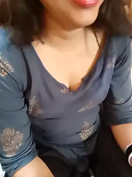 Snapshot of Diya_143 chatting on 02.21.25 Diya 143 online show from 02.21.25