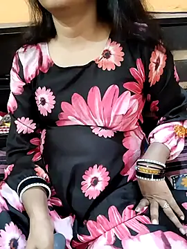 Snapshot of Diya_143 chatting on 02.26.25 Diya 143 online show from 02.26.25