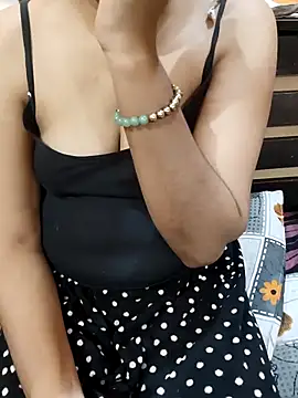 Snapshot of Diya_143 chatting on 03.06.25 Diya 143 online show from 03.06.25