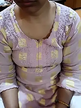 Snapshot of Diya_143 chatting on 03.14.25 Diya 143 online show from 03.14.25