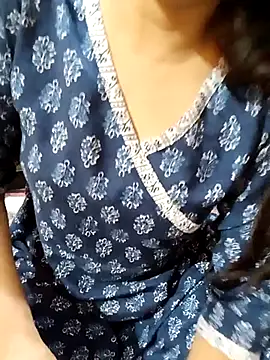 Snapshot of Diya_143 chatting on 03.21.25 Diya 143 online show from 03.21.25
