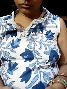 Snapshot of Diya_143 chatting on 10.06.25 Diya 143 online show from 10.06.25