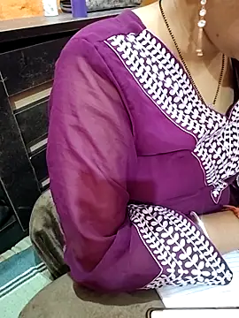 Diya 143 online show from 04.19.26