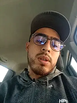 Snapshot of HefestoCam chatting on 03.26.26 HefestoCam online show from 03.26.26