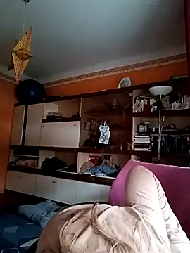 Snapshot of Dettybitch40 chatting on 10.30.25 Dettybitch40 online show from 10.30.25