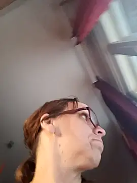 Snapshot of Dettybitch40 chatting on 11.08.25 Dettybitch40 online show from 11.08.25