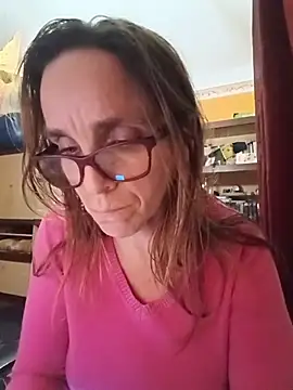 Snapshot of Dettybitch40 chatting on 11.10.25 Dettybitch40 online show from 11.10.25