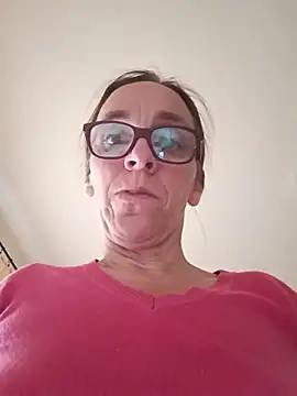 Snapshot of Dettybitch40 chatting on 11.23.25 Dettybitch40 online show from 11.23.25