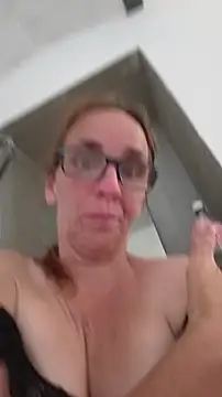 Dettybitch40 online show from 06.18.26