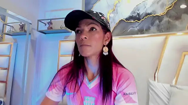 HannaPetit online show from 02.14.26