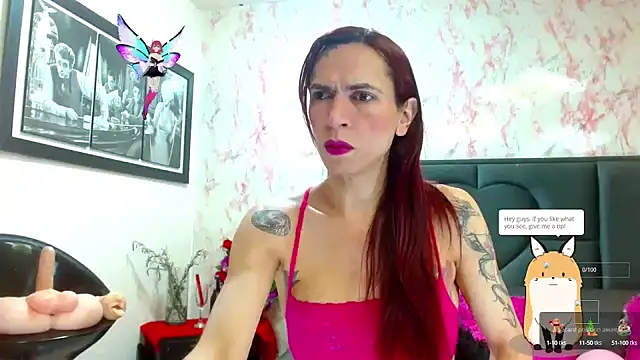 Snapshot of VanessaWolf chatting on 10.04.25 VanessaWolf online show from 10.04.25