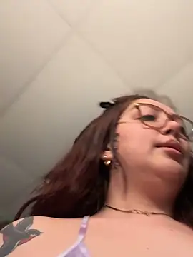 nativepumpkin95 online show from 04.28.26