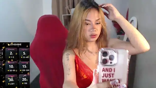 Snapshot of FrancineGarcia chatting on 01.11.26 FrancineGarcia online show from 01.11.26