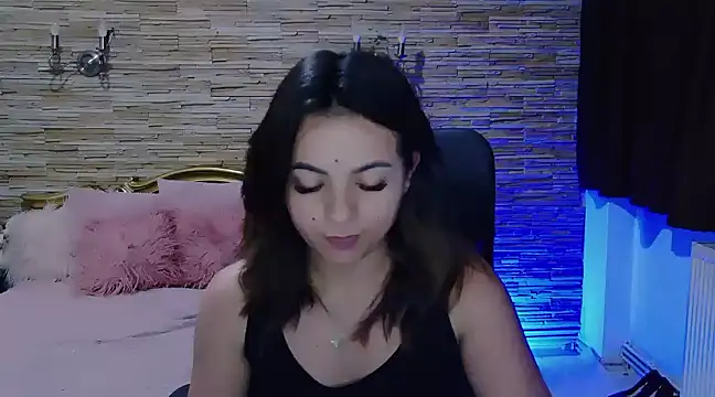 Snapshot of PlayfulElla chatting on 12.15.24 PlayfulElla online show from 12.15.24