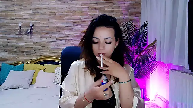Snapshot of PlayfulElla chatting on 03.19.25 PlayfulElla online show from 03.19.25