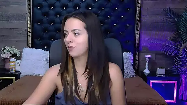 Snapshot of PlayfulElla chatting on 10.21.25 PlayfulElla online show from 10.21.25