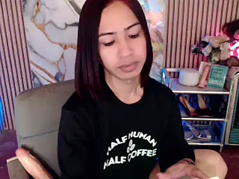 Snapshot of Lemonadexxx chatting on 03.22.25 Lemonadexxx online show from 03.22.25